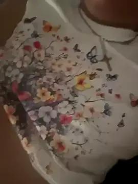 SweetMia36UK from StripChat is Freechat