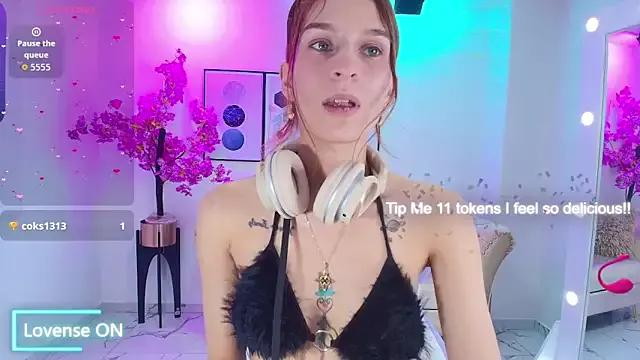 Try the thrill of flirt babes with our cam hosts, featuring unclothed wildness while getting naked and playing with their favored sex toys.