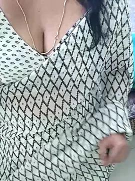 tamil_chitra12 from StripChat is Freechat