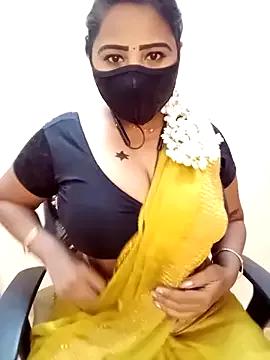 tamil_Vennila from StripChat is Freechat