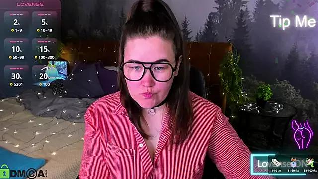 Tara_Torres from StripChat is Freechat