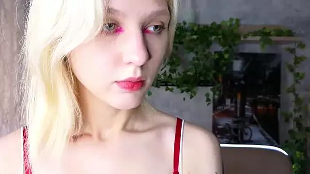 TashaWarthen from StripChat is Freechat