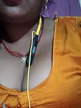 TeasingTrisha from StripChat is Freechat