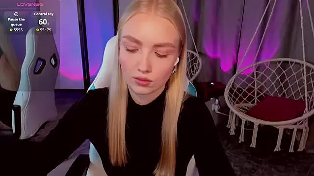 TessaGrays from StripChat is Freechat