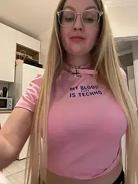 Photos of Teya_moon_ from StripChat is Freechat