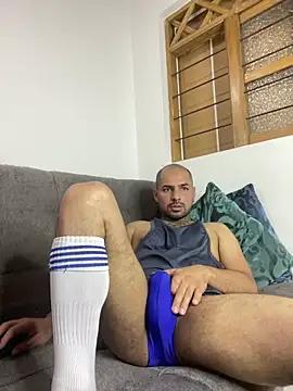 ThomasSmiith from StripChat is Freechat