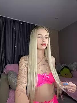 Tiffany_Kissss from StripChat is Freechat