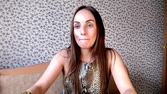 Tinadream20 from StripChat is Freechat