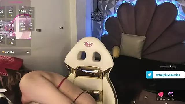 toky_doll from StripChat is Freechat