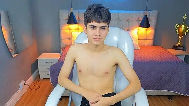 Tommy18__ from StripChat