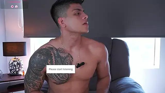 tyler_muscle1 from StripChat is Freechat