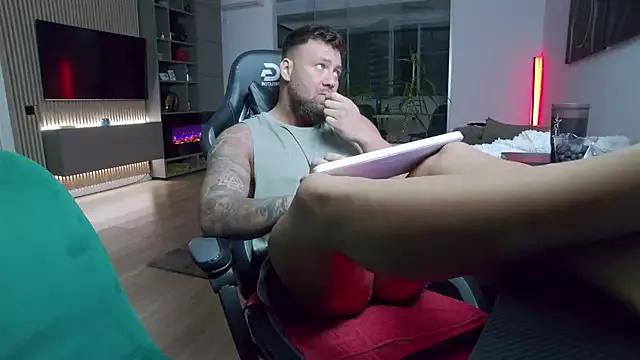 Try the thrill of flirt babes with our cam hosts, featuring unclothed wildness while getting naked and playing with their favored sex toys.