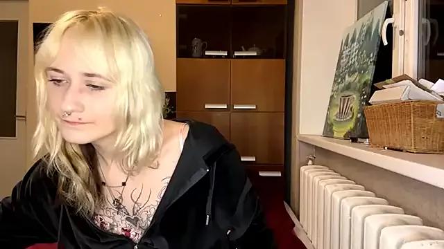 Ulemonala_Cute from StripChat is Freechat