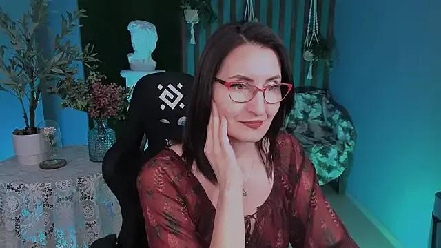 UnaTerra from StripChat is Freechat