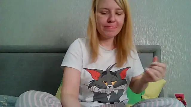 Try the thrill of flirt babes with our cam hosts, featuring unclothed wildness while getting naked and playing with their favored sex toys.