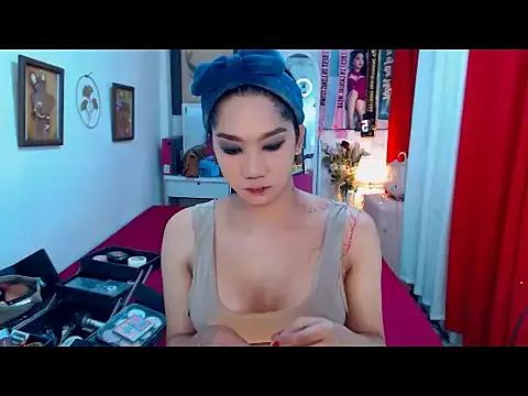 UrScreenGoddess from StripChat is Freechat