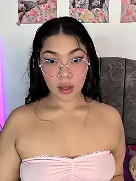 Vale_Walker from StripChat is Freechat