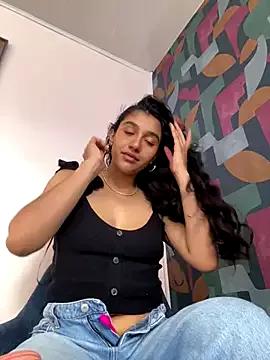 ValentiinaCruz from StripChat is Freechat