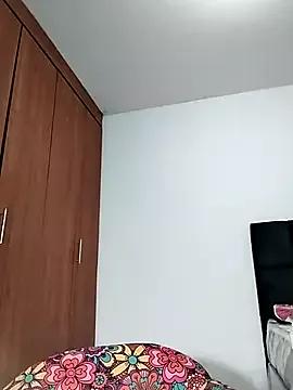 Van3orgasm4me from StripChat is Freechat