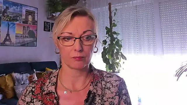 vanessa_chat from StripChat is Freechat