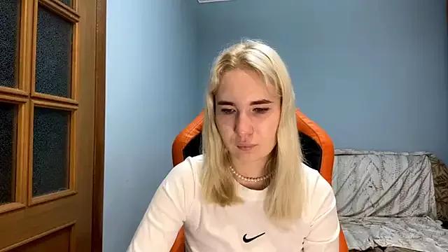velvet_twist from StripChat is Freechat