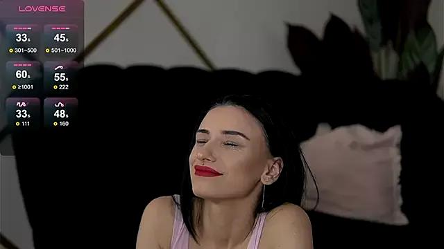 VelvetNova from StripChat is Freechat