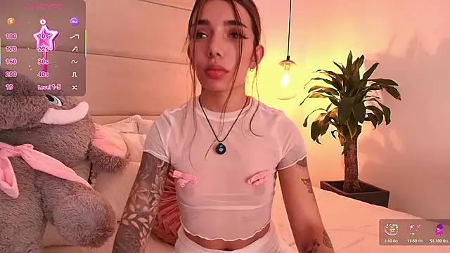 VENUSMOON777 from StripChat is Freechat