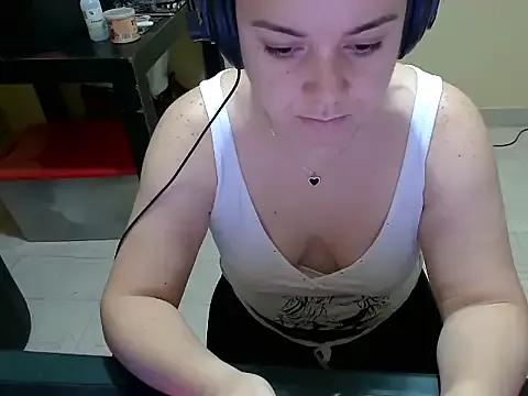 Victorialatina from StripChat is Freechat