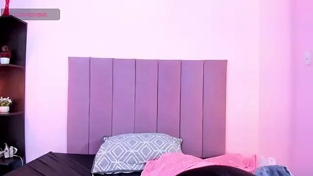 violet_myerrs from StripChat is Freechat
