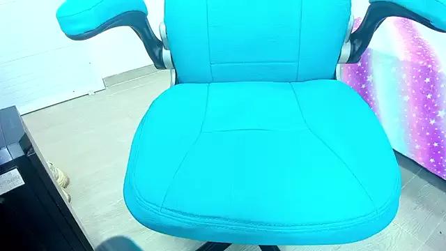 violeta_seans from StripChat is Freechat