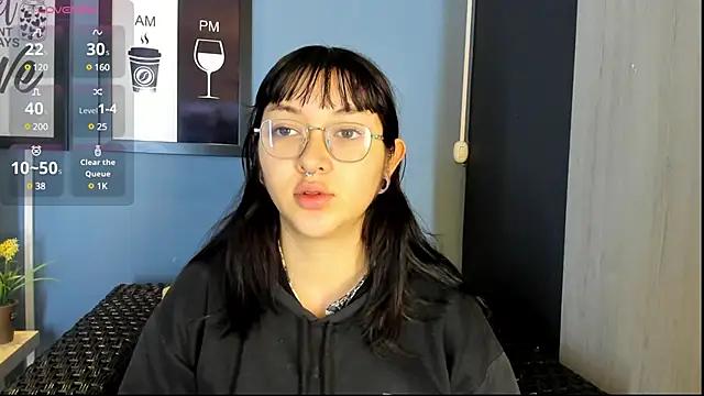 VioletaaLee_ from StripChat is Freechat