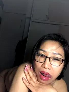 Vitamin_sexy from StripChat is Freechat