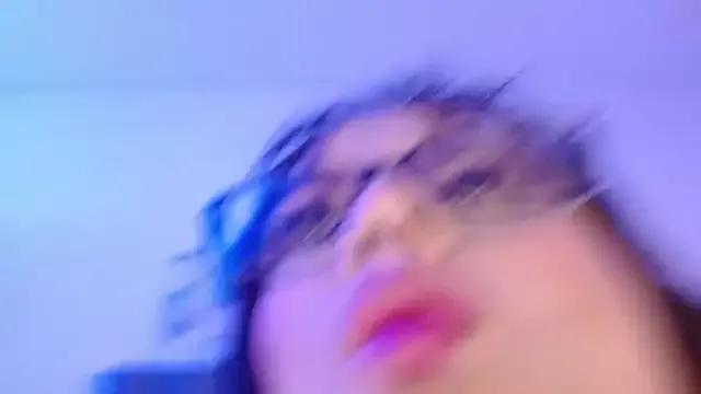 Vivianita_Lov19 from StripChat is Freechat