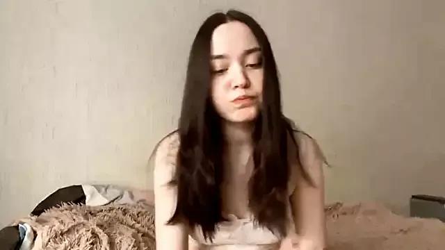 VividSienna from StripChat is Freechat