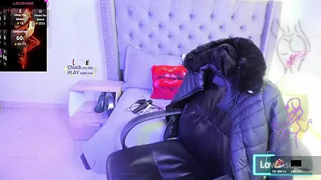 Try the thrill of flirt babes with our cam hosts, featuring unclothed wildness while getting naked and playing with their favored sex toys.