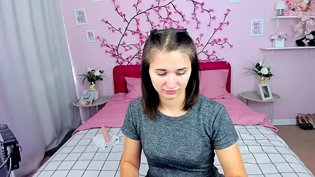VivienSquare from StripChat is Freechat