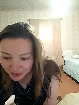 VselenaSun402 from StripChat is Freechat