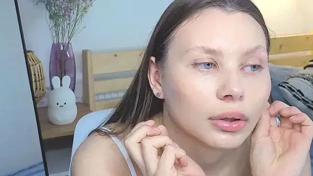wavemary from StripChat is Freechat