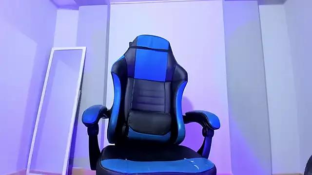 whisper_nova from StripChat is Freechat