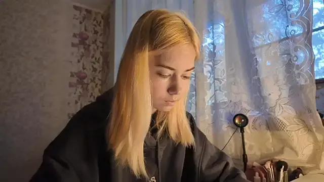 Witching_Moon from StripChat is Freechat