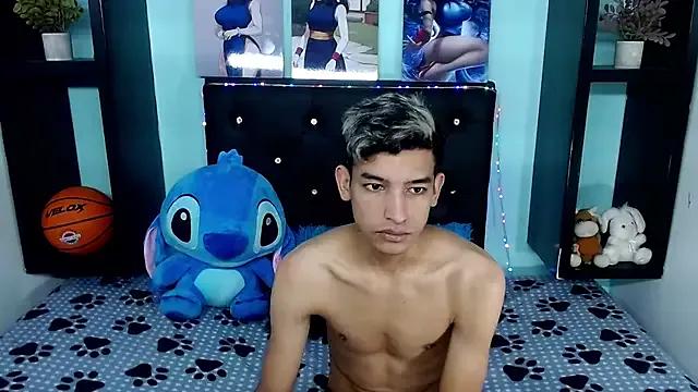 x_oliver_x from StripChat is Freechat