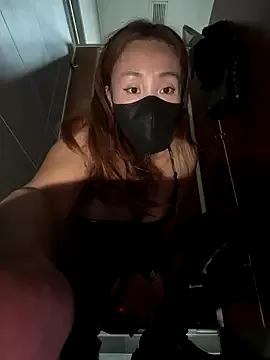 xiaoliansweet from StripChat is Freechat