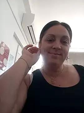 XNaughtysouthlondonMILFXX from StripChat is Freechat