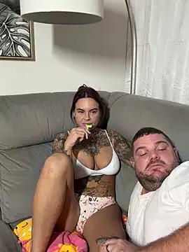 Photos of XValerie22 from StripChat is Freechat