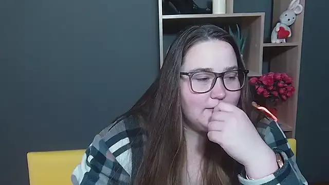 XX_Daniella_XX from StripChat is Freechat