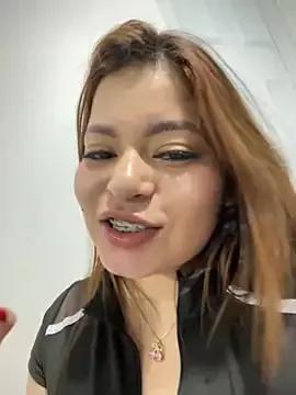 Yaqui_elle webcams show profile image 