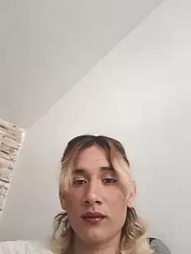 Yasmin_cristal from StripChat is Freechat