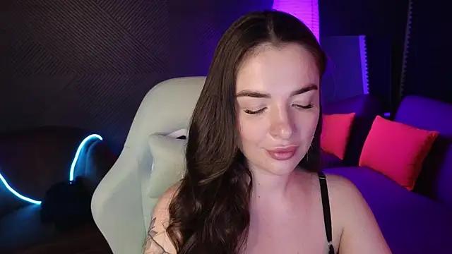 Yasmine_moon from StripChat is Freechat
