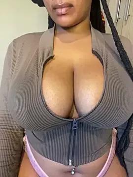 YellowHoneyDip from StripChat is Freechat