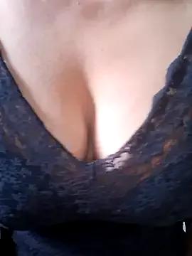 Your-diwani from StripChat is Freechat